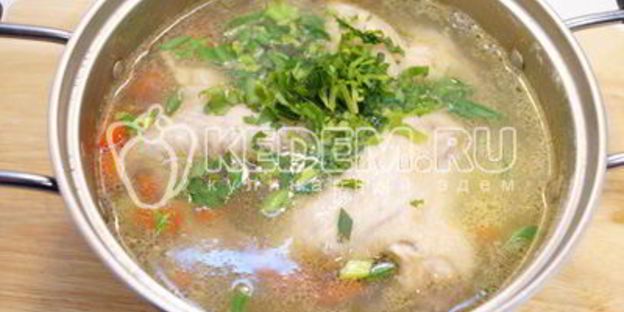 куриный суп с овощами и фасолью