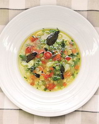 Минестроне с дайконом и укропом