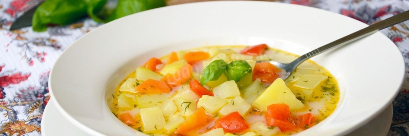 Овощной суп с кабачками и плавленым сыром