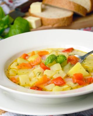 Овощной суп с кабачками и плавленым сыром