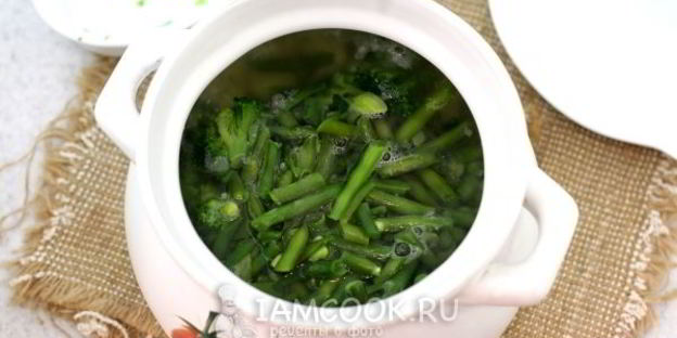 овощной суп с консервированным зеленым горошком