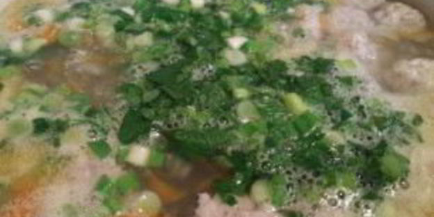 суп с куриными фрикадельками и овощами