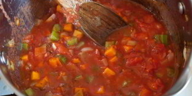 томатный овощной суп