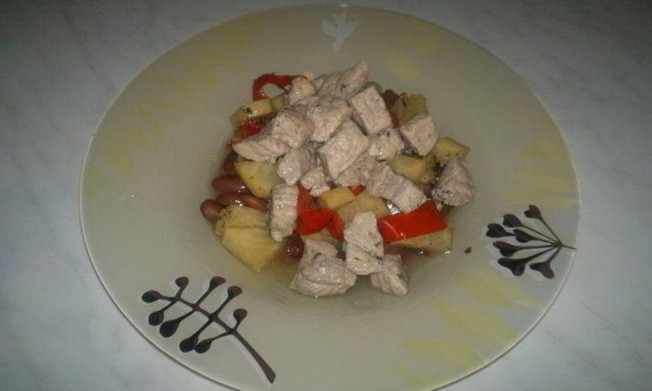 Рецепт бобовой похлебки со свиным окороком, сельдереем и сладким перцем