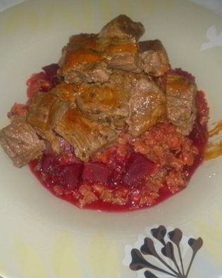 Чечевичная похлебка со свеклой, луком и горчицей