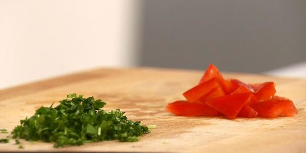 чесночная похлебка с лепешками