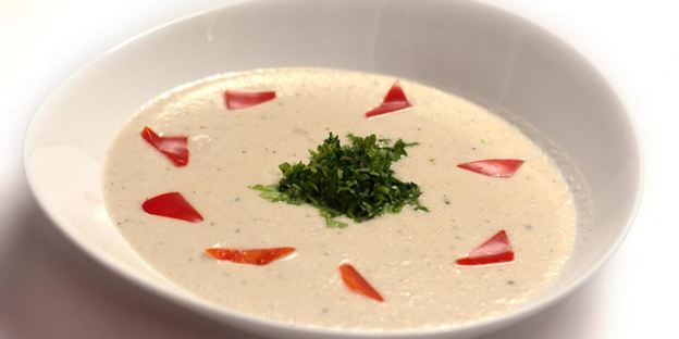 чесночная похлебка с лепешками