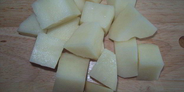 чесночная похлебка с сырно-куриными тостами