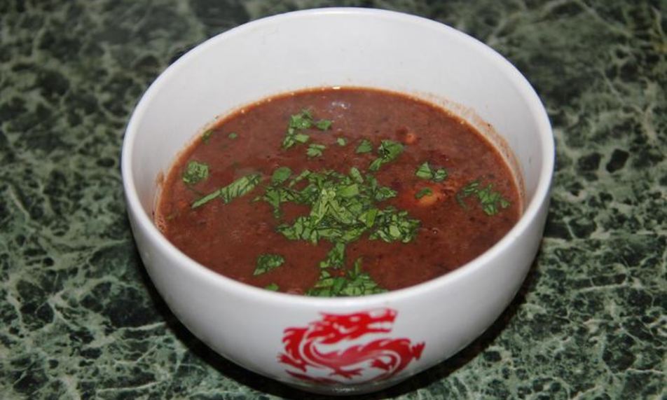 Рецепт фасолевой похлебки с грудинкой и чили