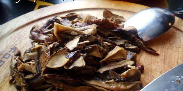 грибная похлебка с перловкой и курицей