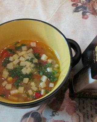 Осенняя похлебка с сыром Джюгас