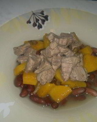 Похлебка с бобами и говядиной