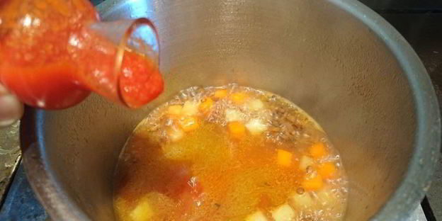 похлебка с чечевицей и черносливом