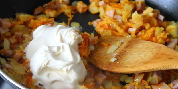 польский суп с маринованными огурцами