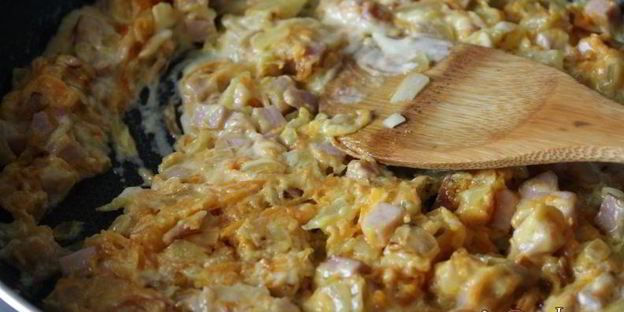 польский суп с маринованными огурцами