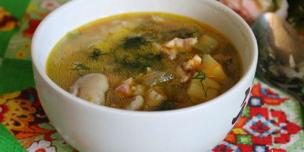 рассольник с маслятами и ветчиной