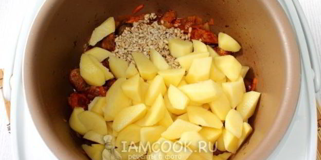 рассольник с перловкой в мультиварке