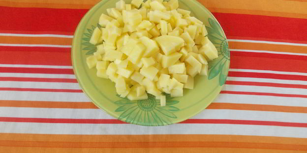 рассольник в мультиварке с перловкой