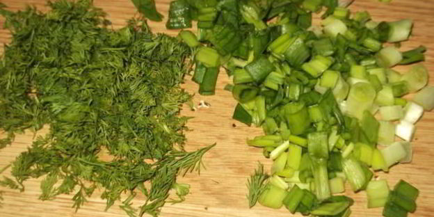 острые щи с рыбными консервами