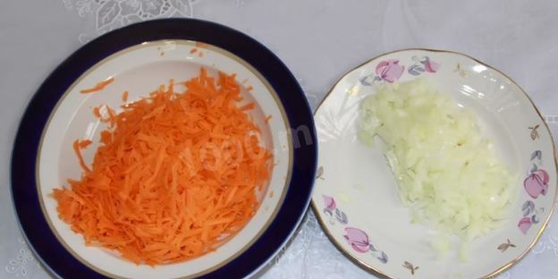 постные щи из свежей капусты с сушеными грибами