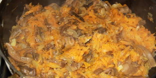 постные щи из свежей капусты с сушеными грибами