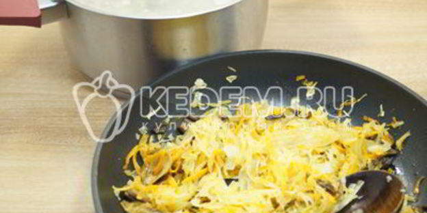 щи грибные с перловкой