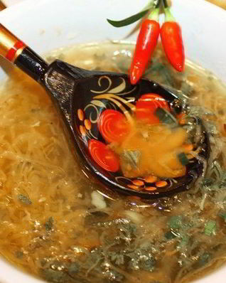 Щи из квашеной капусты с уткой