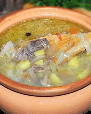 Щи из квашеной капусты в духовке