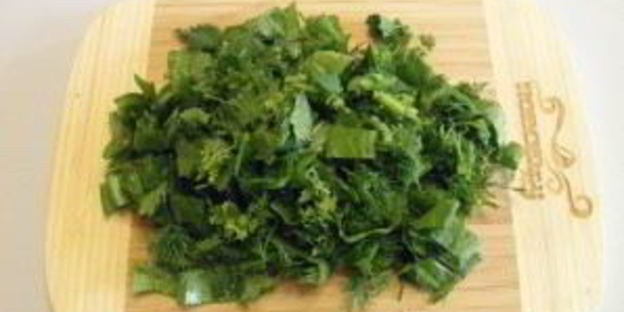 щи из щавеля и крапивы