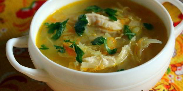 щи из свежей и квашеной капусты на курином бульоне