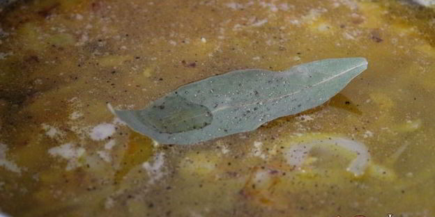 щи из свежей капусты с нутом