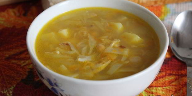 щи из свежей капусты с нутом