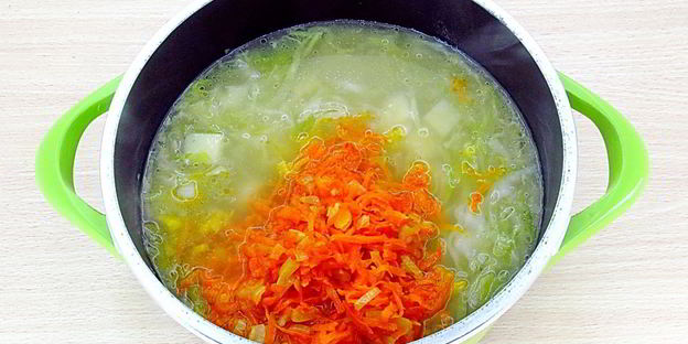 щи из свежей капусты с плавленым сыром