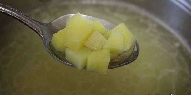 щи из свежей капусты с пшеничной крупой