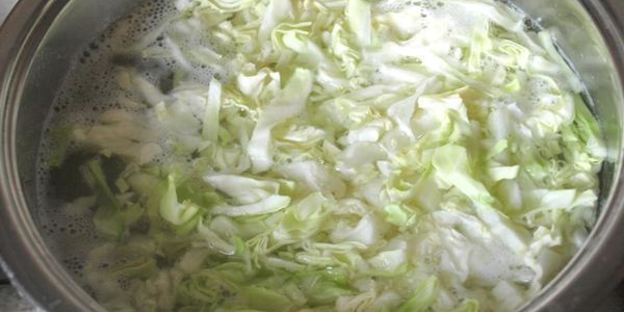 щи с килькой в томате