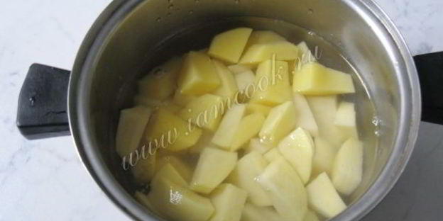 щи с квашеной капустой и грибами