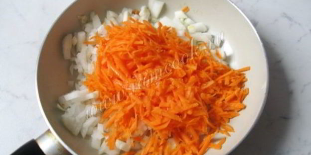 щи с квашеной капустой и грибами