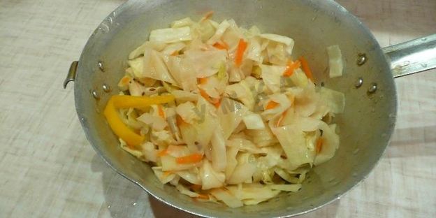 щи с тушенкой