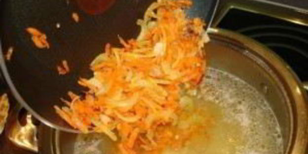 щи со щавелем