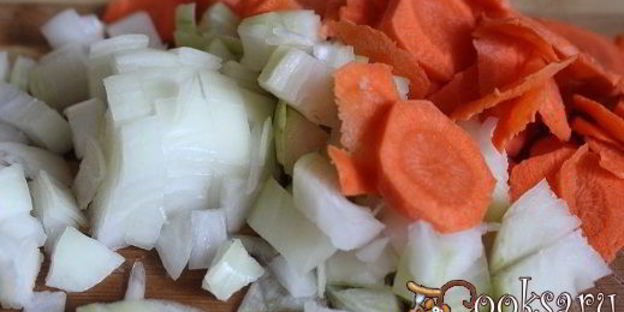 щи со шпинатом и шампиньонами