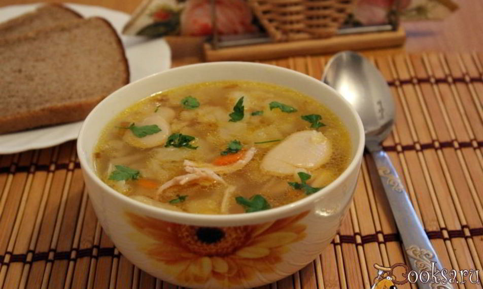 Рецепт щей со свежей капустой и лимской фасолью на курином бульоне