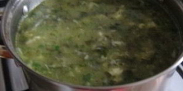 зеленые щи из шпината