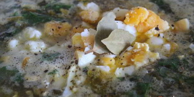 зеленые весенние щи с фрикадельками