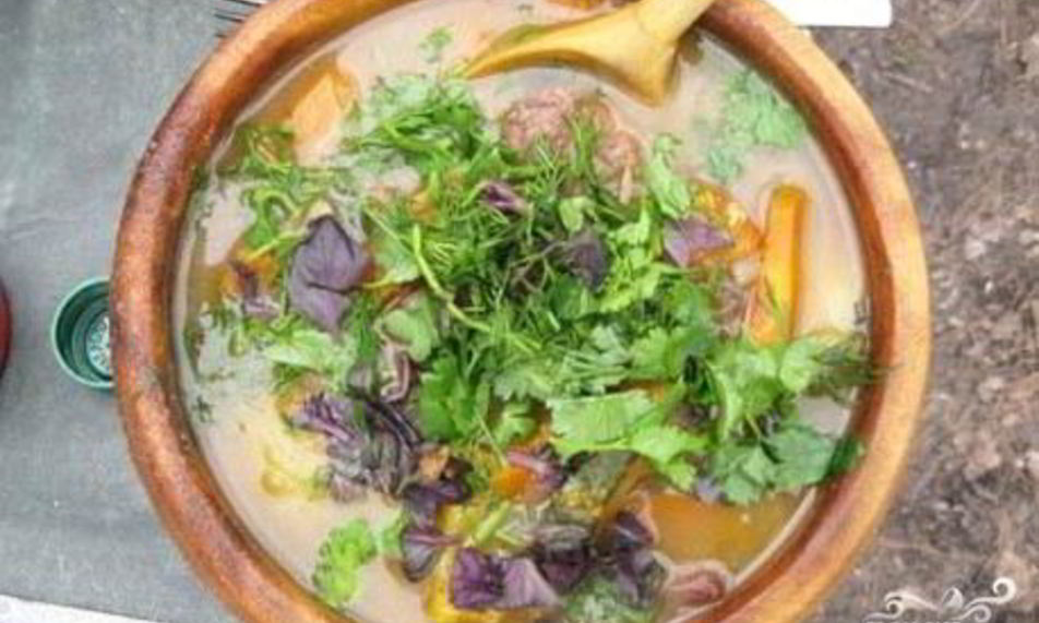 Рецепт шурпы из баранины на костре