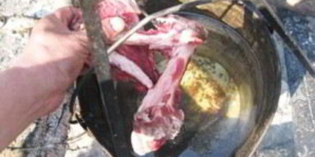 шурпа из баранины на костре