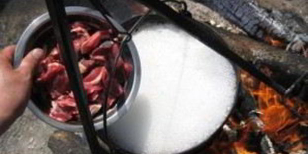 шурпа из баранины на костре