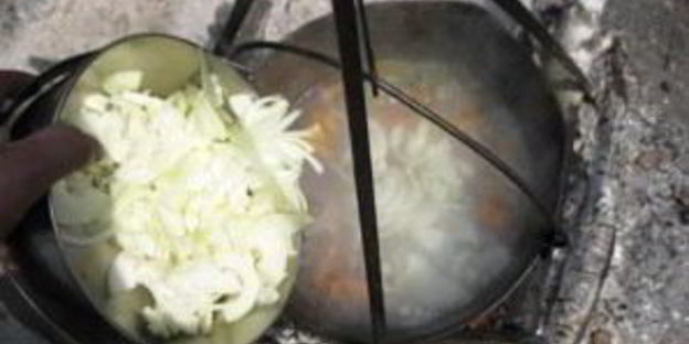 шурпа из баранины на костре