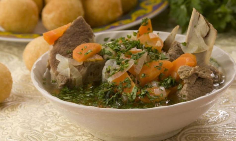 Рецепт шурпы из говядины в горшочке
