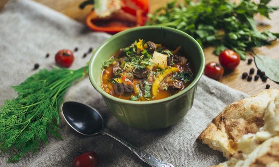 Рецепт шурпы из говядины в кастрюле