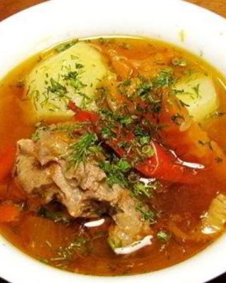 Шурпа из говядины в казане